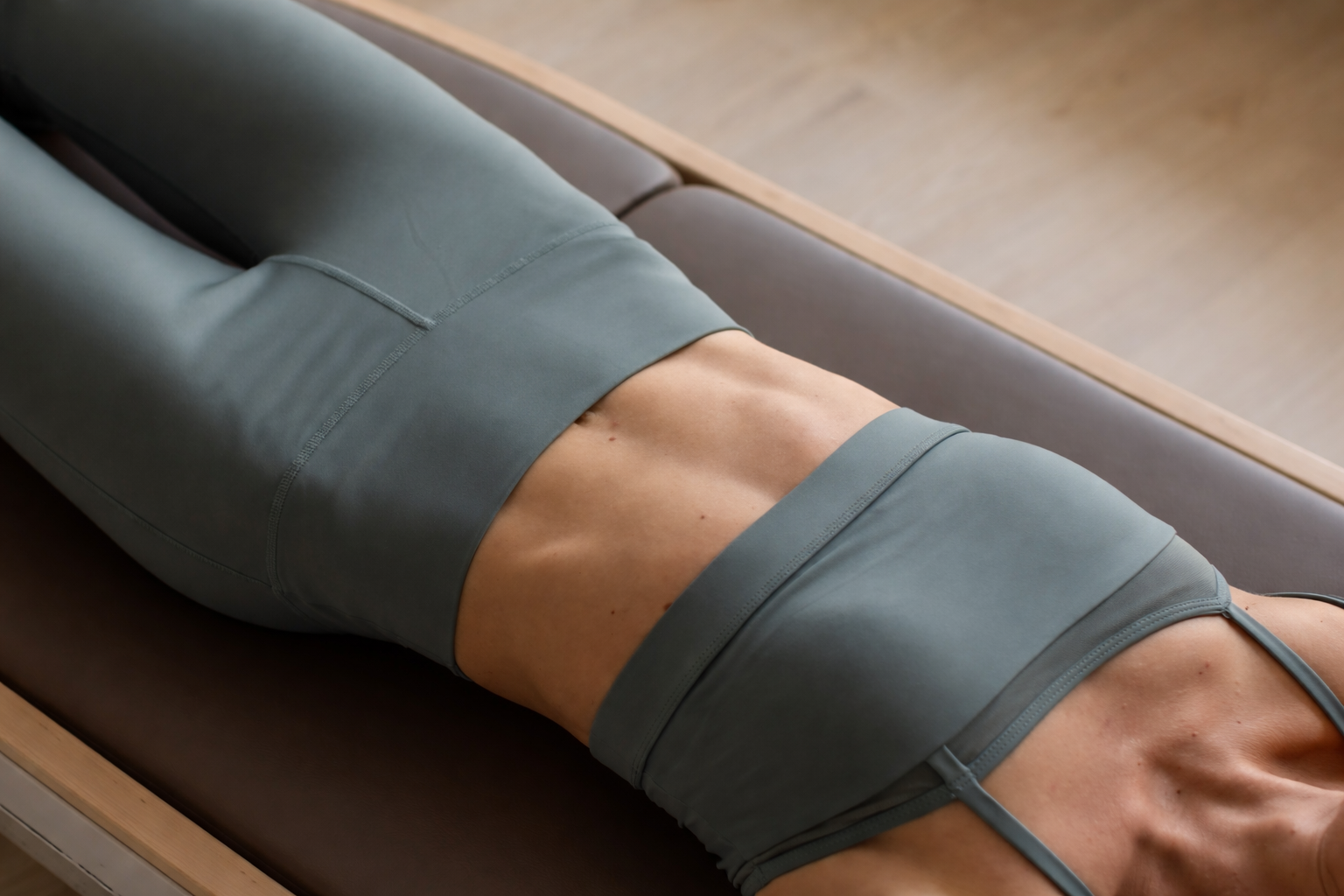 Ajuste postural durante la clase de mat